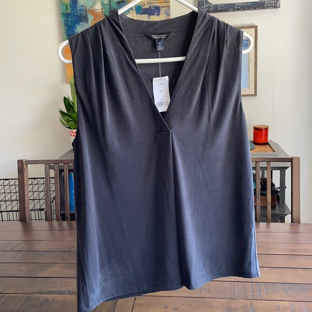 BR Sandwash Modal V-neck Sleeveless Blouse